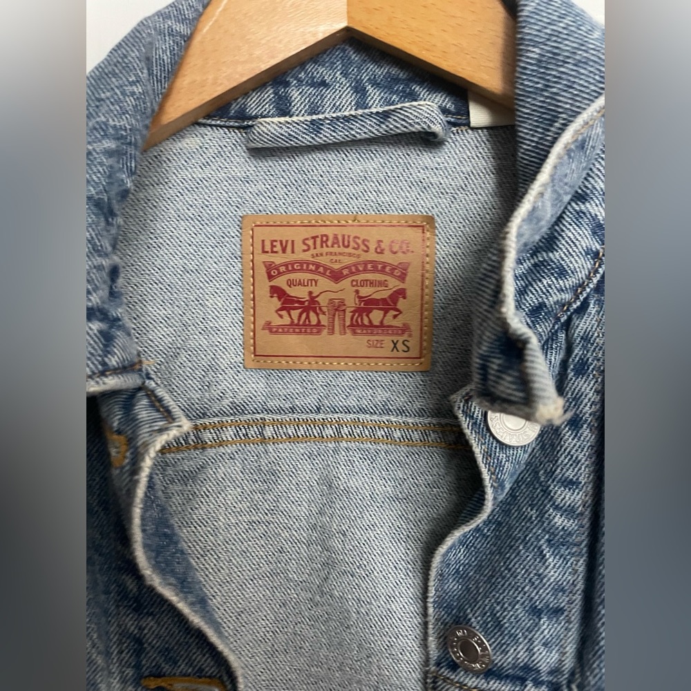Levi’s Jacket Size Xs - image 3